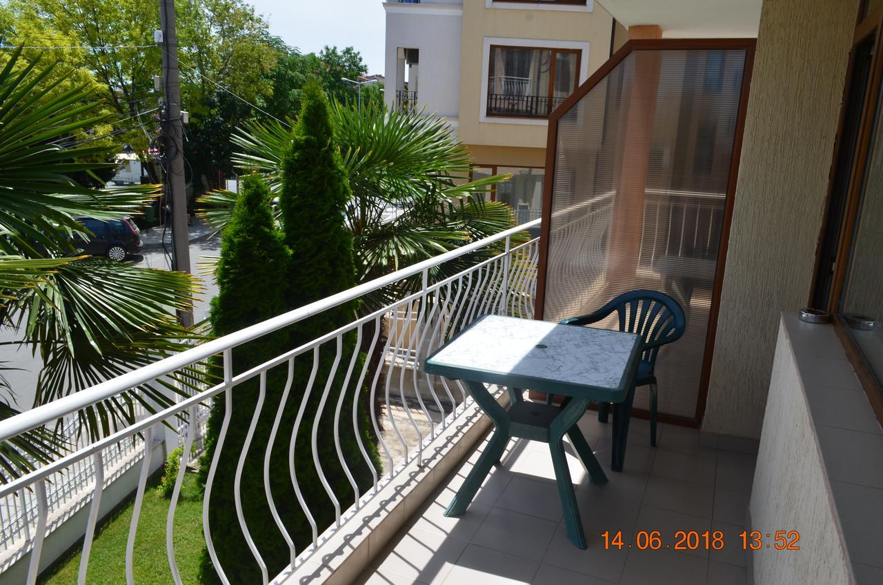 Guesthouse Opal Равда Екстериор снимка
